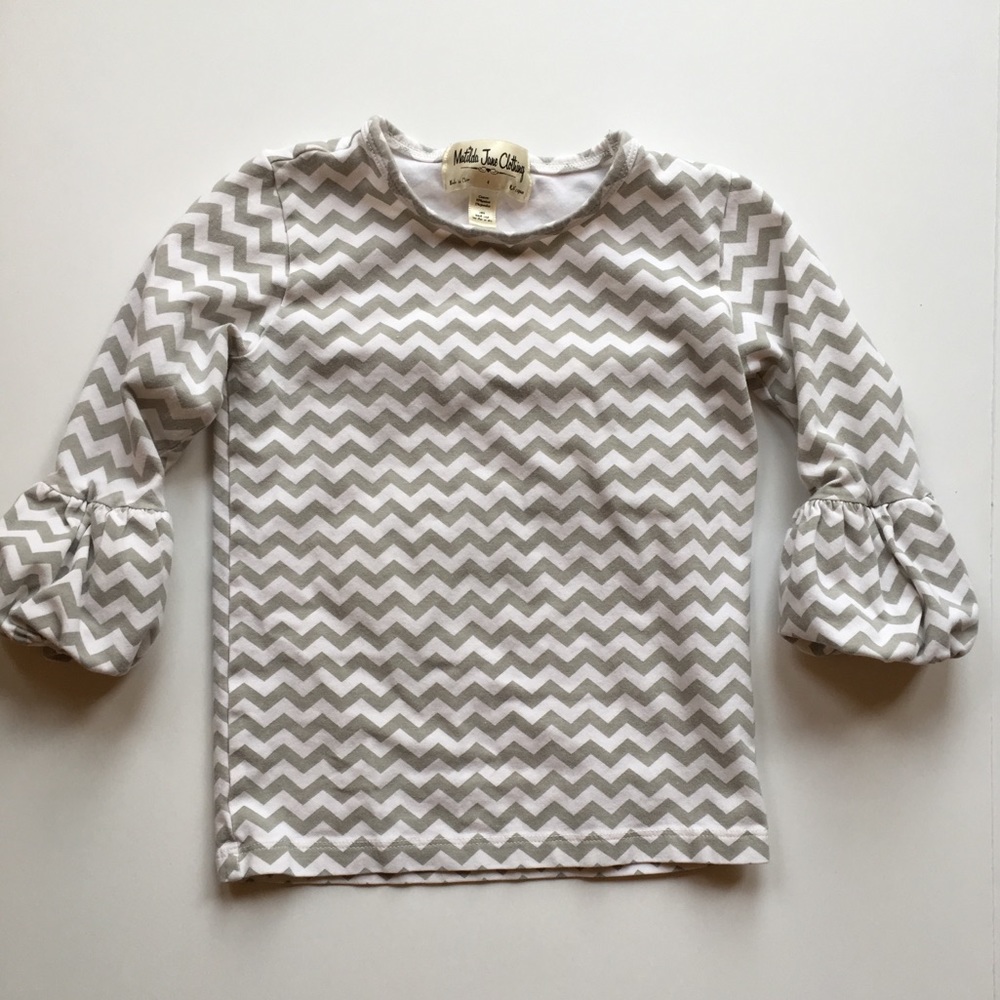 Matilda Jane grey/white bubble sleeve top.